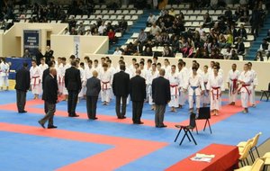 65740_251317704953432_100002256137152_556296_10564